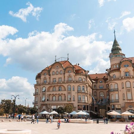 Bluesky Ultra-Central Premium Apartment Oradea Εξωτερικό φωτογραφία