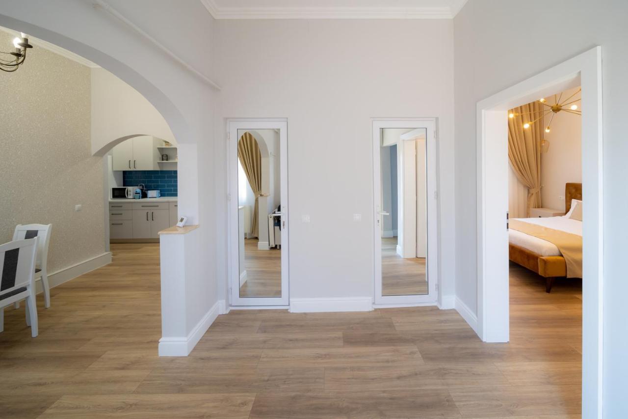 Bluesky Ultra-Central Premium Apartment Oradea Εξωτερικό φωτογραφία